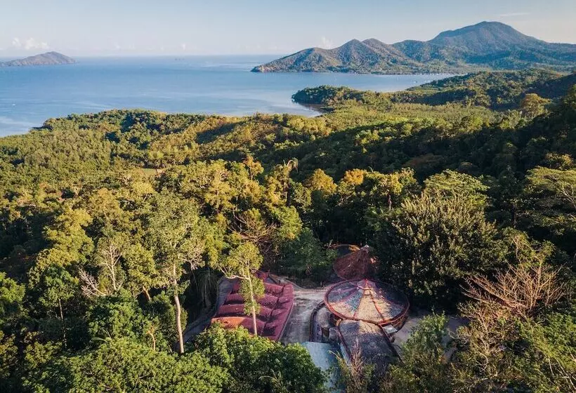 אתר נופש Atremaru Jungle Retreat