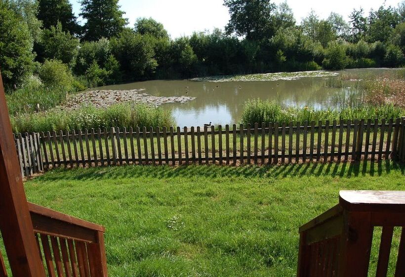 Watermeadow Lakes & Lodges