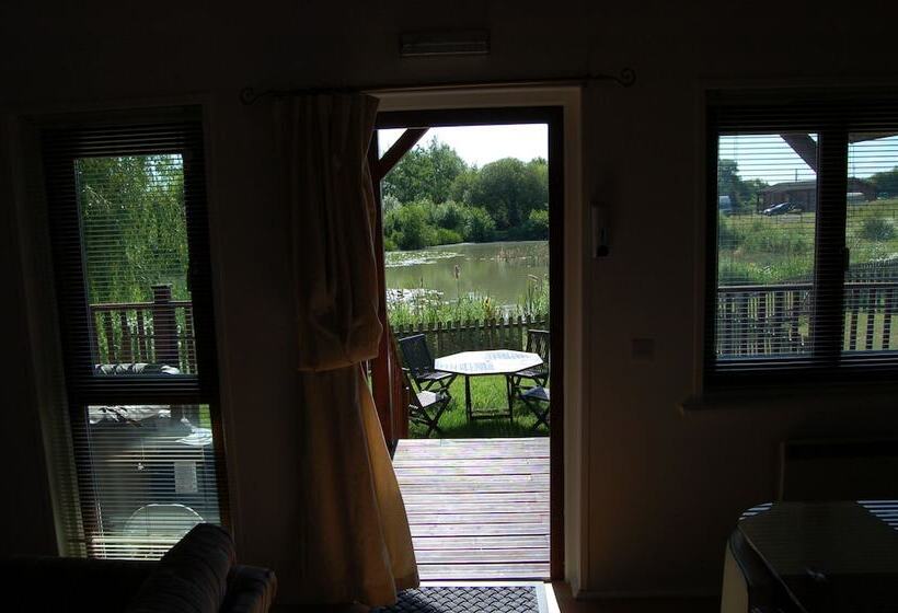 Watermeadow Lakes & Lodges