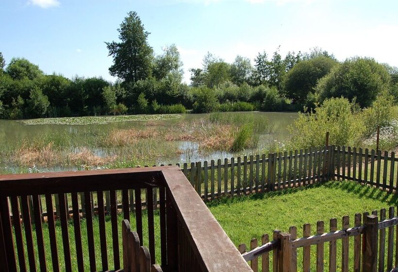 Watermeadow Lakes & Lodges