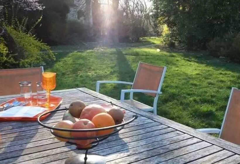 Bed and Breakfast Chez Séverine & Edward