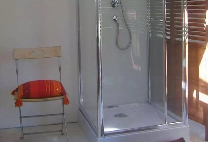 Bed and Breakfast Chez Séverine & Edward