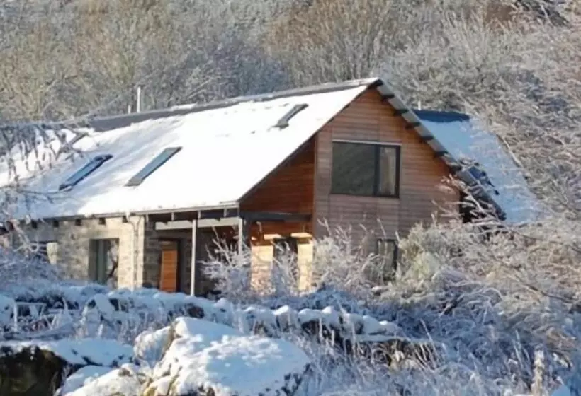 مبيت وإفطار The Steading