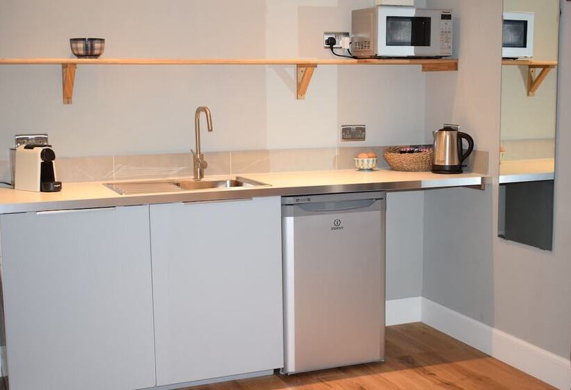 مبيت وإفطار The Steading