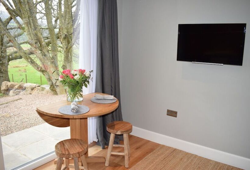 مبيت وإفطار The Steading