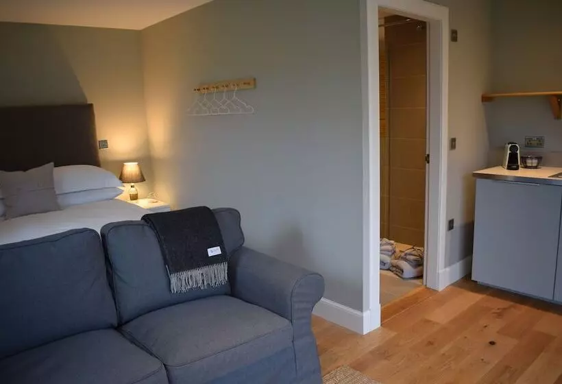 مبيت وإفطار The Steading