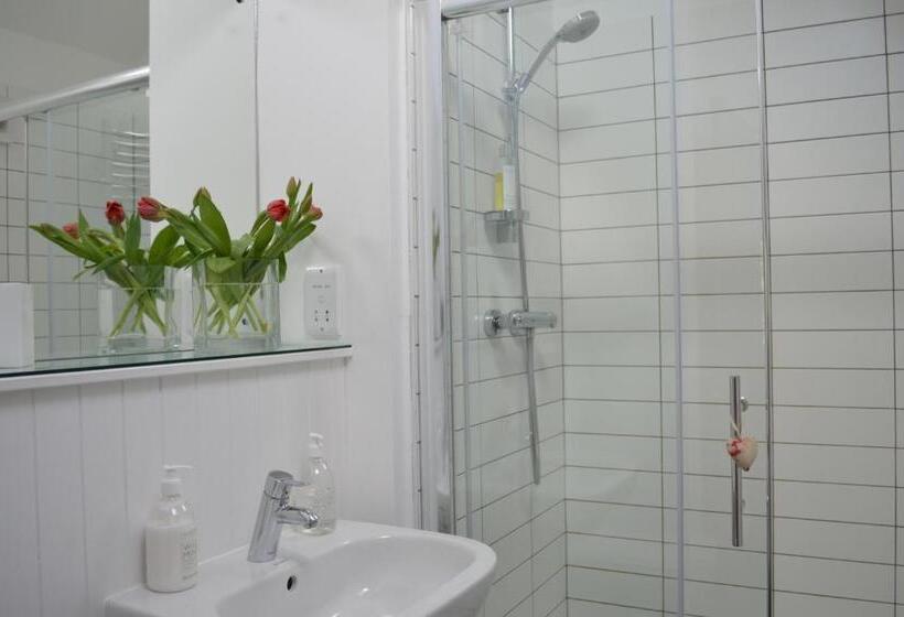 مبيت وإفطار The Steading