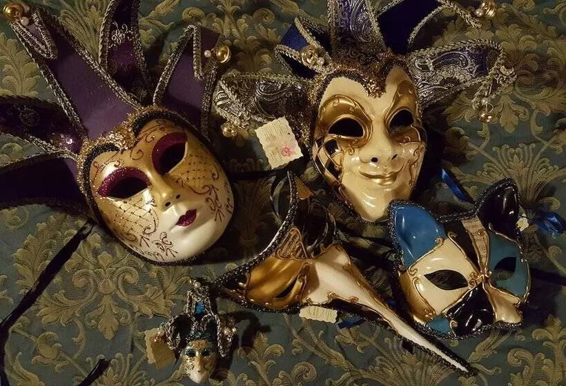 Castle On Glen 3 Bedroom Home