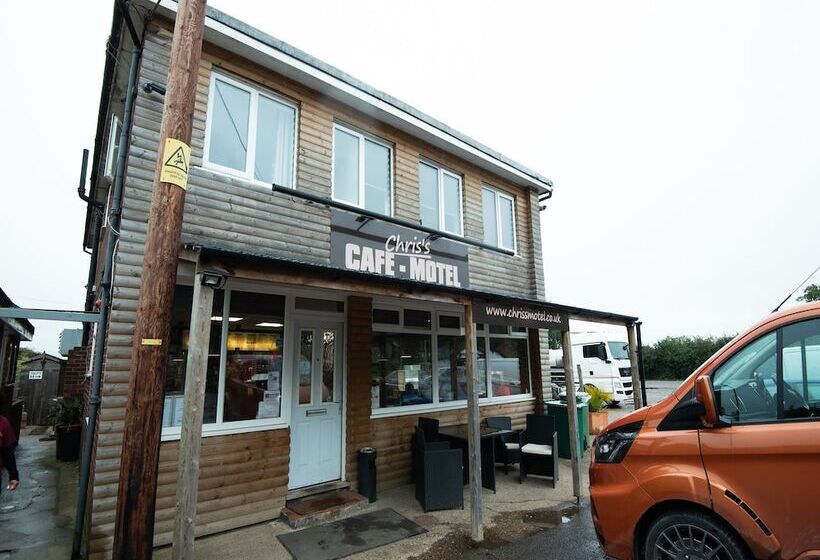 Chriss Motel