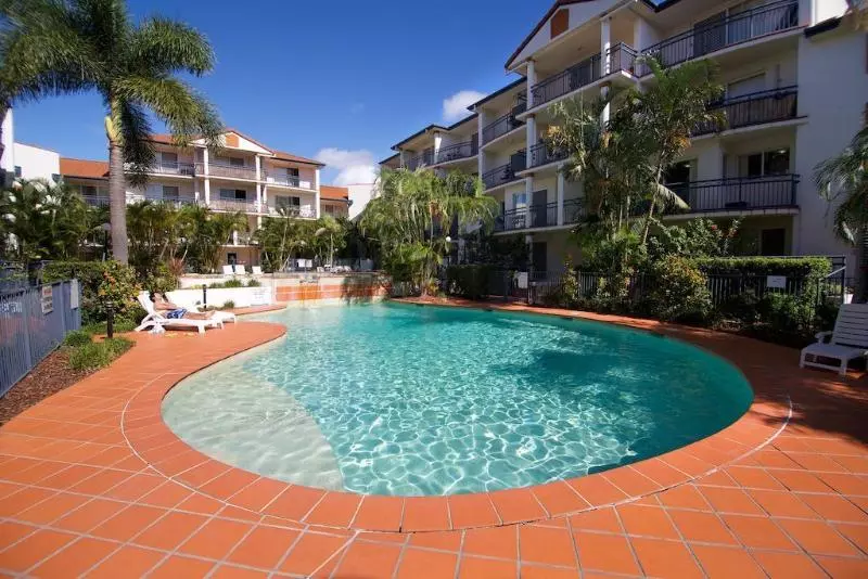 Hotelli Blue Water Bay Villas