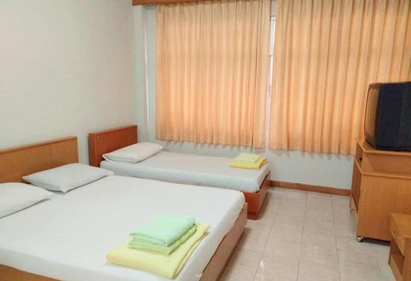 בית מלון כפרי Cathay Guesthouse Hat Yai