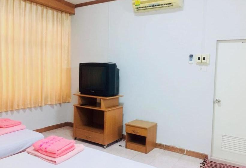 בית מלון כפרי Cathay Guesthouse Hat Yai