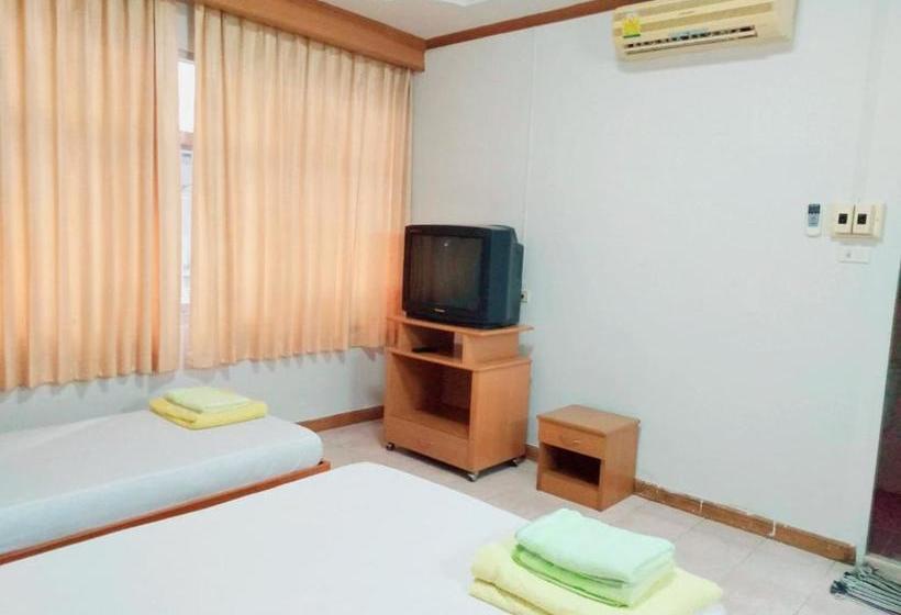 בית מלון כפרי Cathay Guesthouse Hat Yai