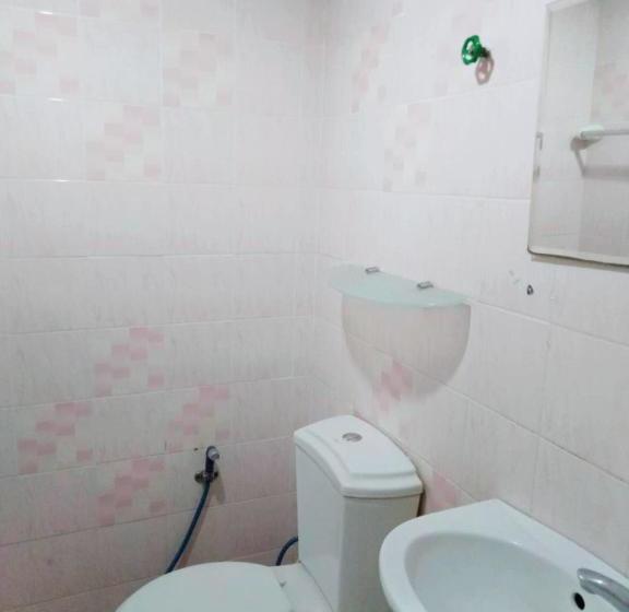 בית מלון כפרי Cathay Guesthouse Hat Yai