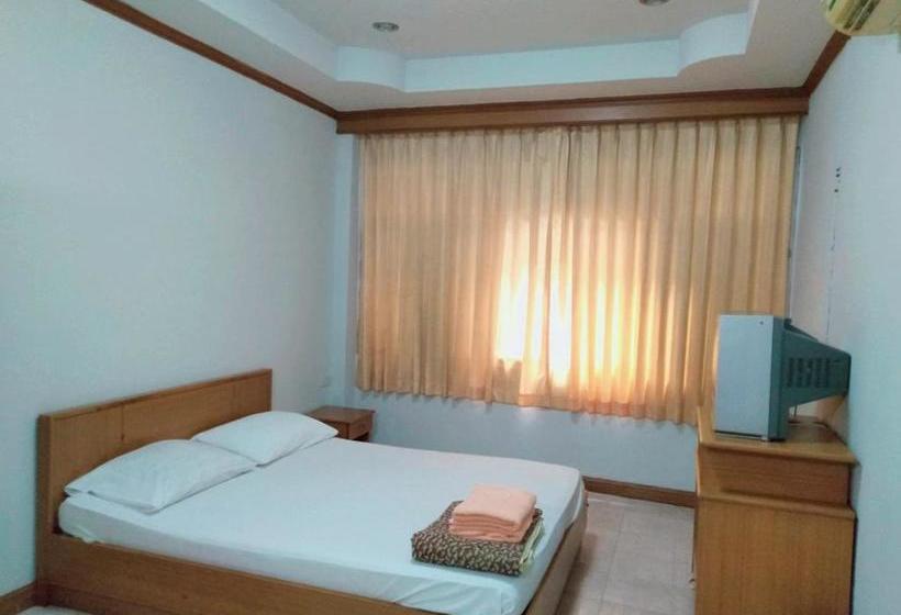 בית מלון כפרי Cathay Guesthouse Hat Yai