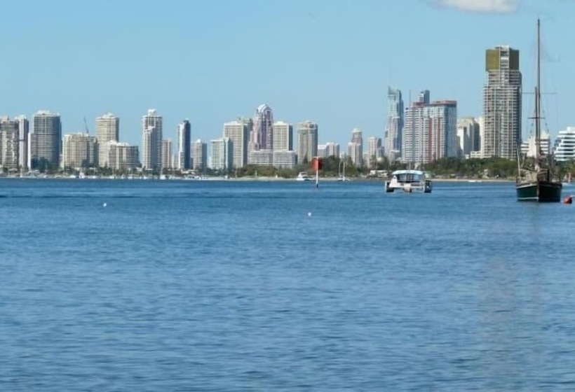 酒店 Champelli Palms Apartments