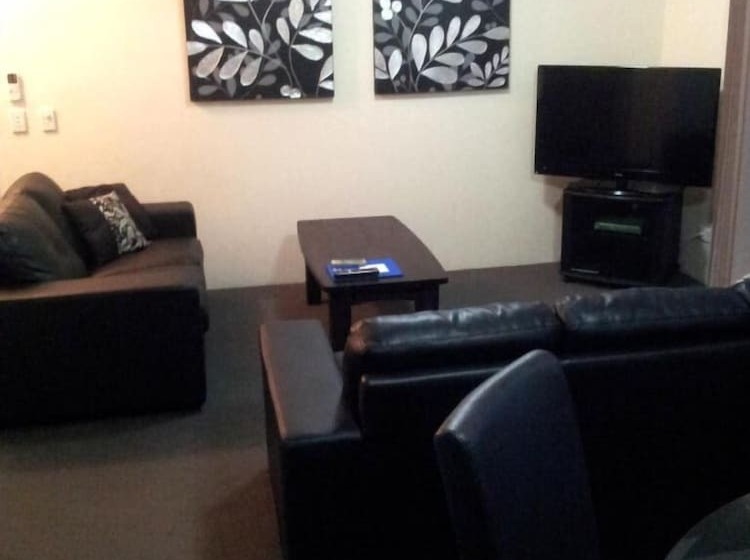 酒店 Champelli Palms Apartments