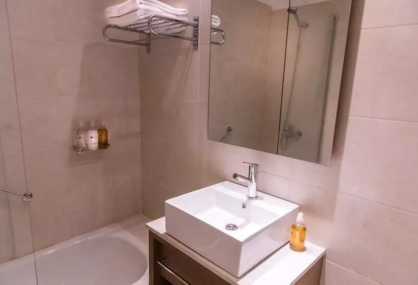 هتل Dazzler By Wyndham Polo