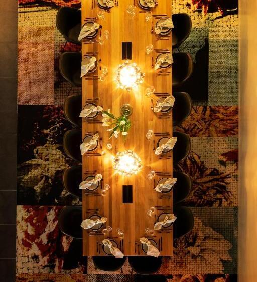 East Hotel And Apartments