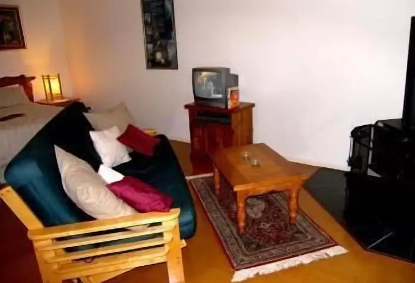 בית מלון כפרי Goomburra Forest Retreat