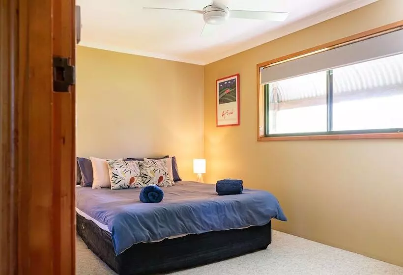 فندق Hunter Hideaway Cottages