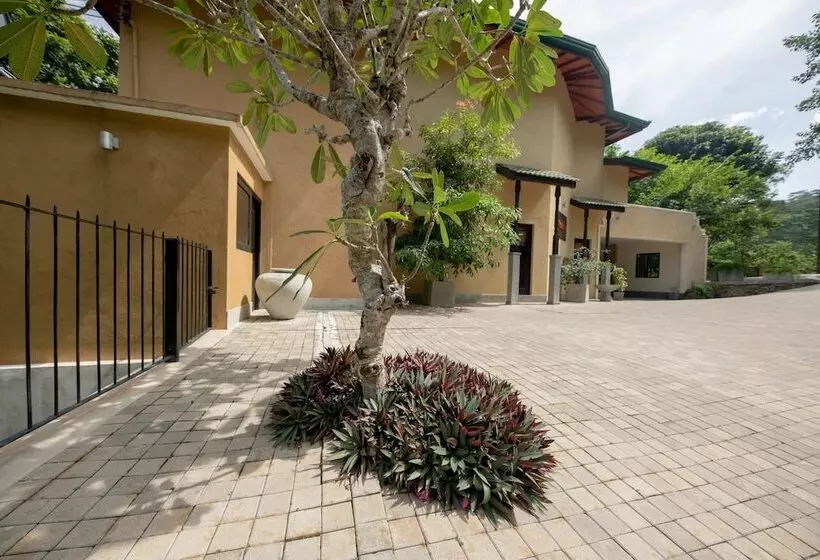 Hotel Melheim Kandy Villas