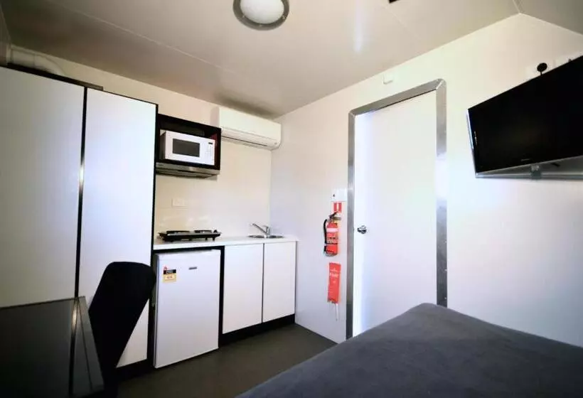 هتل Mycow Accommodation Mackay