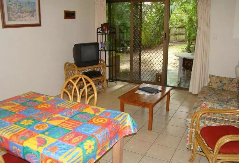 酒店 Noosa Yallambee Holiday Apartments