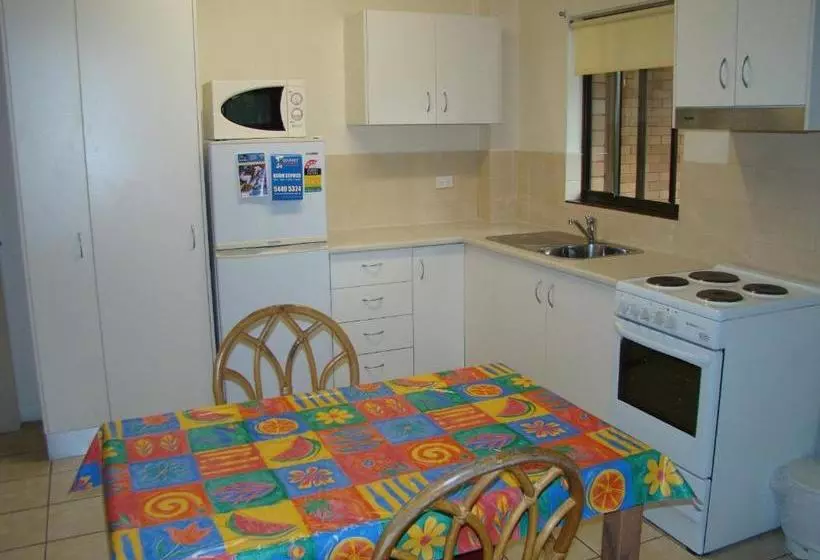 酒店 Noosa Yallambee Holiday Apartments