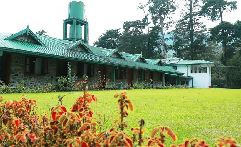 Отель Nuwara Eliya Golf Club