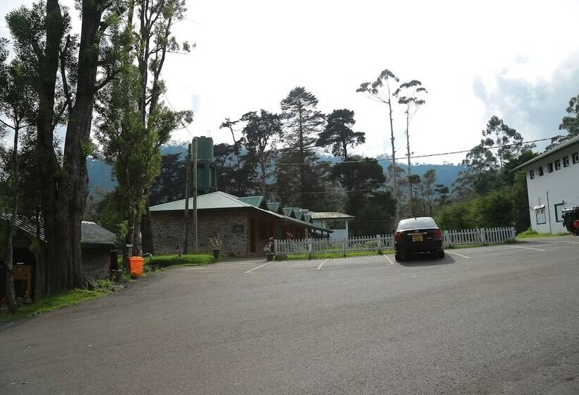 Отель Nuwara Eliya Golf Club