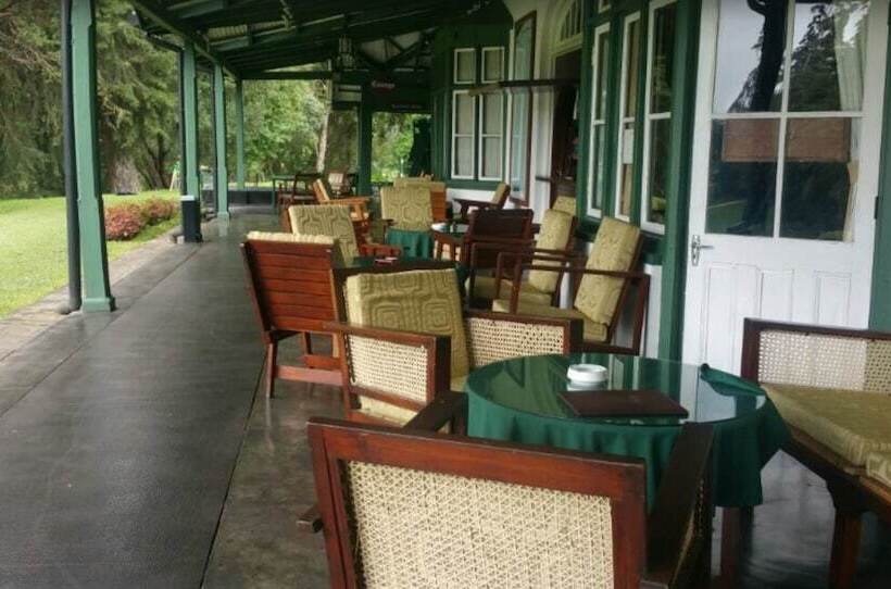 Отель Nuwara Eliya Golf Club