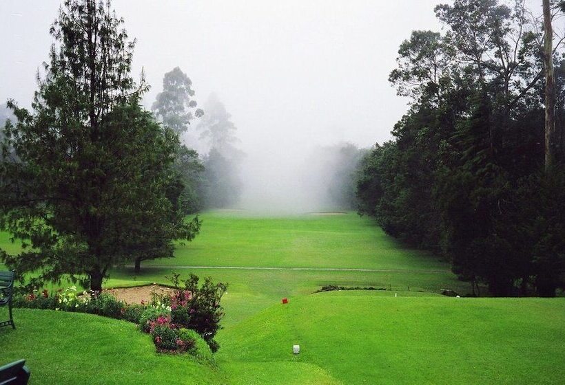 Отель Nuwara Eliya Golf Club