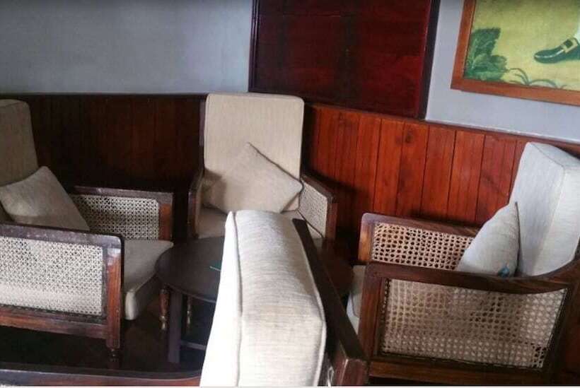 Отель Nuwara Eliya Golf Club