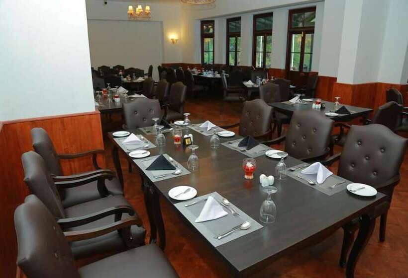 Отель Nuwara Eliya Golf Club