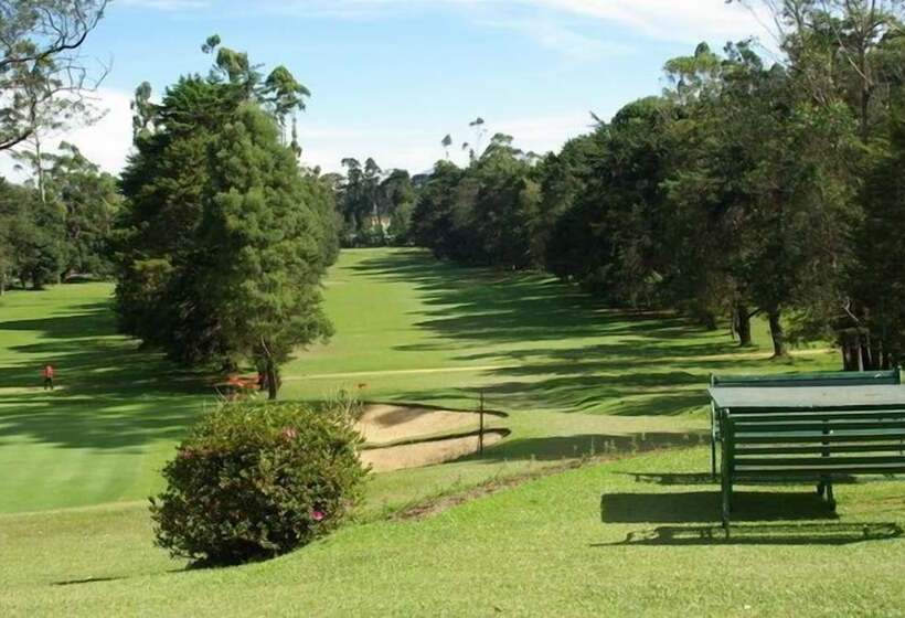 Отель Nuwara Eliya Golf Club