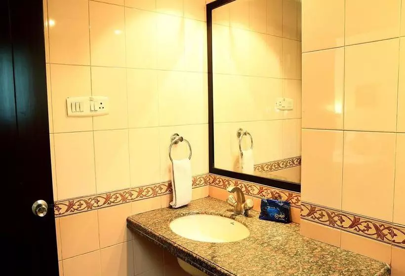 Hôtel Oyo Premium Elgin Road