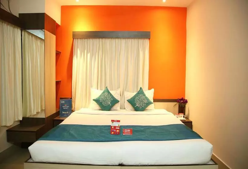 ホテル Oyo Rooms Newtown Near Dlf 1