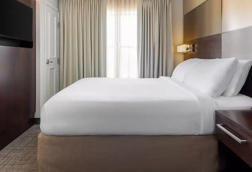 ホテル Residence Inn By Marriott Kansas City At The Legends