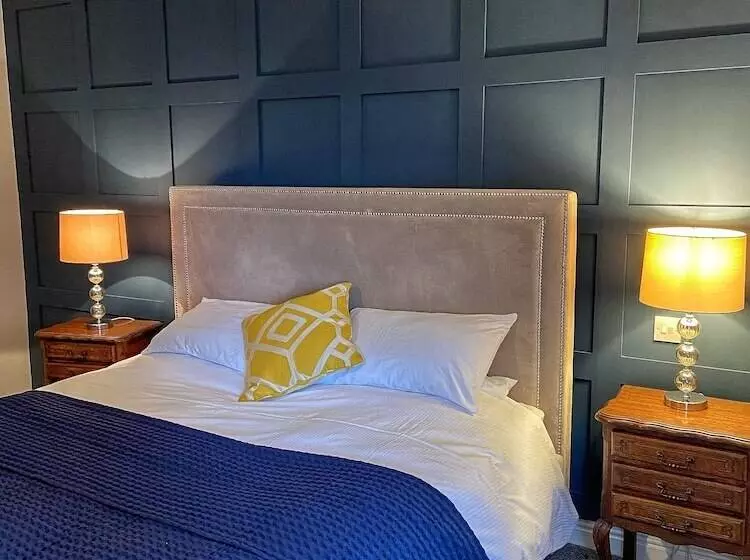 هتل The Leagate Inn