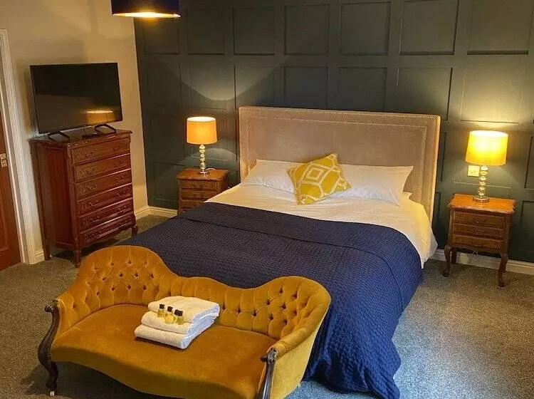 هتل The Leagate Inn