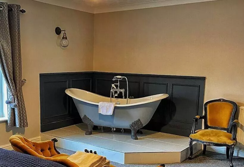 هتل The Leagate Inn