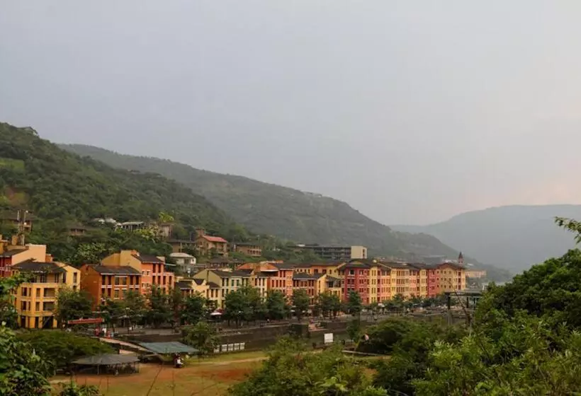 The Waterfront Shaw  Lavasa