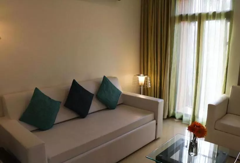 The Waterfront Shaw  Lavasa