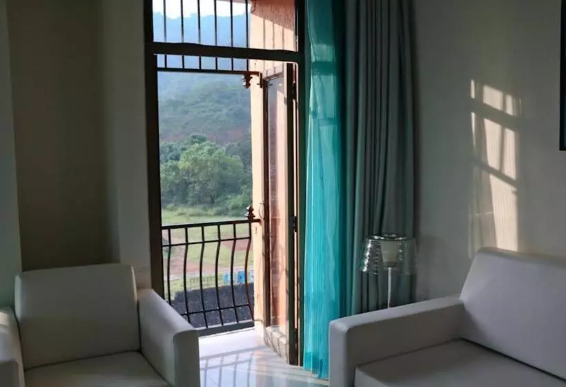 The Waterfront Shaw  Lavasa