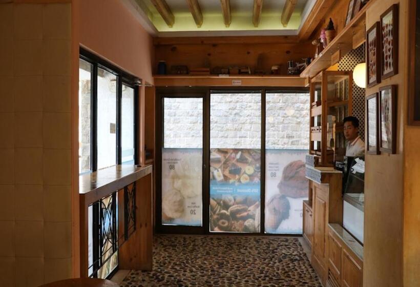 The Waterfront Shaw  Lavasa