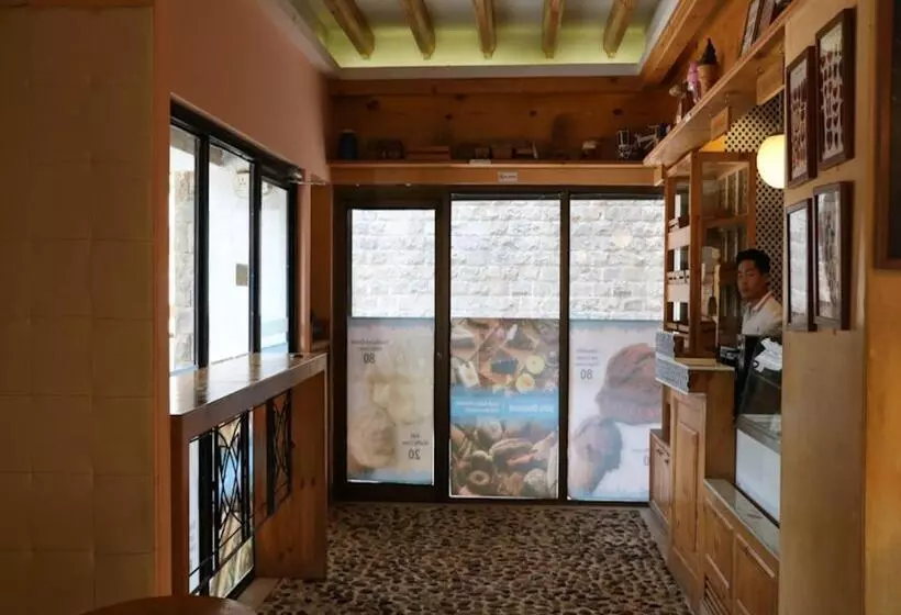 The Waterfront Shaw  Lavasa