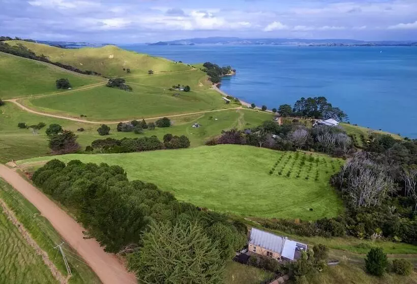 Woodside Bay Cottage