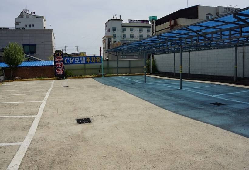 Cf Motel