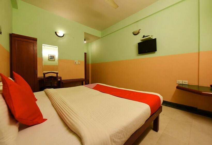 Collection O Hotel Blue Bird